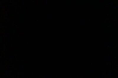 Solid black background texture ideal for a musikk visual or minimalist design.