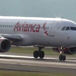 Los aviones despegan a favor o en contra del viento