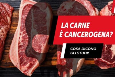 Raw cuts of carne rossa and beef steaks arranged on a wooden board with a bold cancer risk graphic overlay