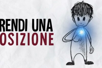 Hand-drawn cartoon touching a glowing chest symbol beside bold text 'Prendi una posizione', promoting donazione organi 1.