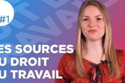 Smiling woman presenter in front of a colorful gradient backdrop with large French headline about droit travail.