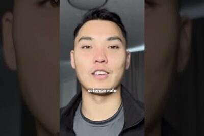 Close-up portrait of a young man in a vertical science role video, fa indsigt.