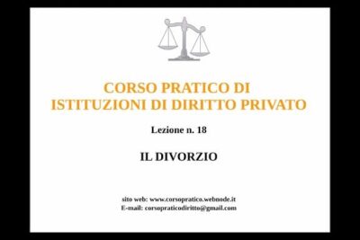 Slide from a private law lecture titled il divorzio 1 featuring scales of justice and the topic of divorce.
