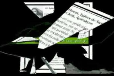 Silhouetted hands writing and highlighting a printed page, suggesting la bible annotation and study