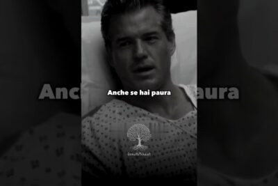 Black-and-white close-up of a man in a hospital gown lying on a pillow with overlaid text, hinting at nascondere sentimenti.