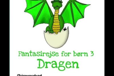 Green cartoon dragon hatching from an egg with outstretched wings conveying whimsical personlige indtryk.