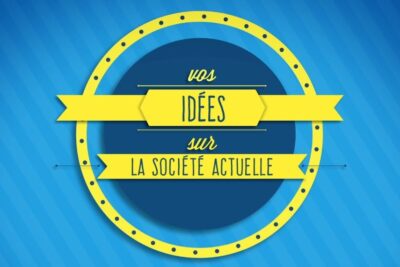 Yellow circular badge and ribbons with French text about societe actuelle on a blue striped background