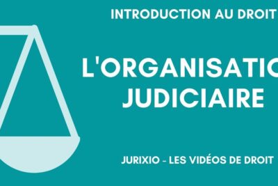 Teal educational slide with scales icon and bold text introducing the organisation judiciaire and systeme juridique.