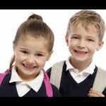 Descubre los beneficios de no llevar uniforme escolar: Una opción liberadora