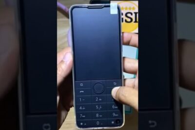 Xiaomi original 2 retro-style phone with large touchscreen and numeric keypad